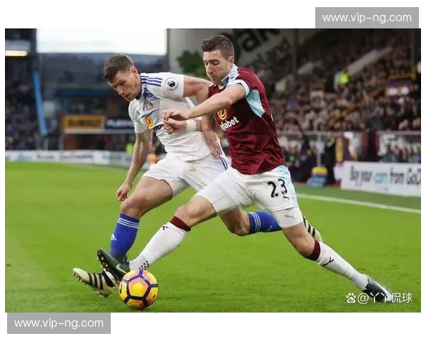 伯恩利28轮失56球防守垫底，帕克三中卫体系在英超强度下暴露结构性问题