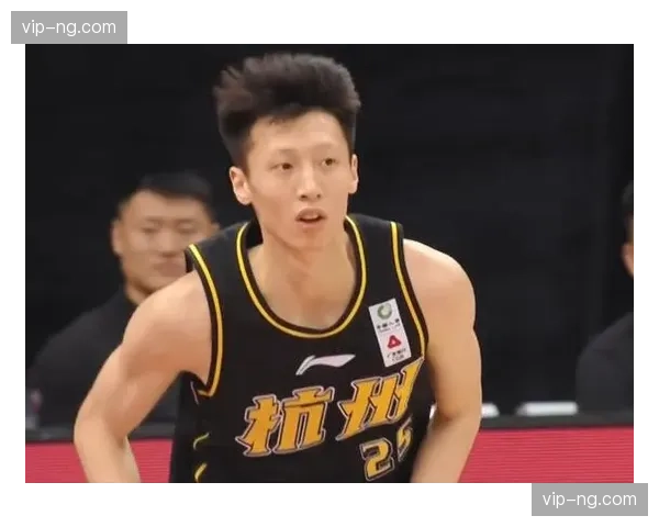 比克斯塔夫强调篮板保护 活塞内线优势弥补外线失准